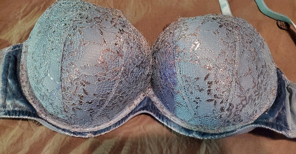 Victorias Secret Bra Blue Lace Push Up 38D